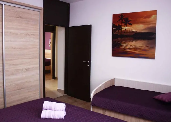 In 7034 アパート