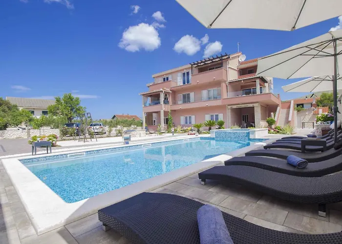 アパート In 7034 *