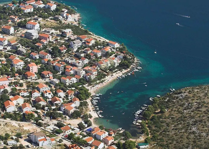 In 7034 * Grebaštica